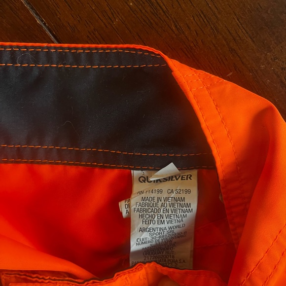 Quicksilver Men’s Orange Board Shorts Size 31 - Picture 4 of 5